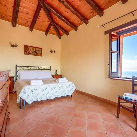 Apartment Balcone Crimaldi